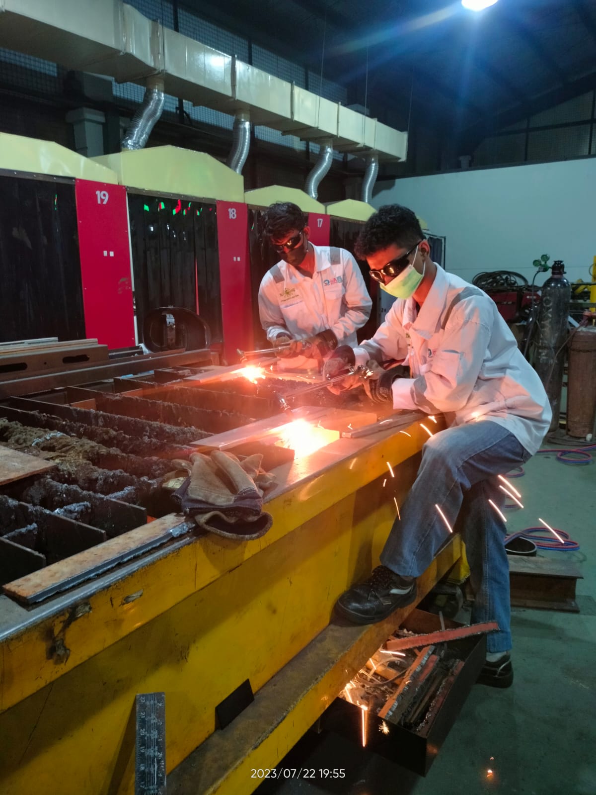 Welder and Fitter Training | PCNU Batam - IKA ITS Kepri - Politeknik Negeri Batam